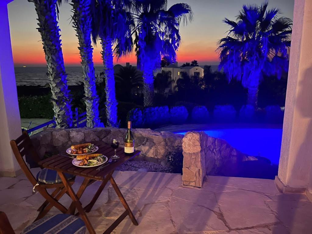Sky Villa Paphos ภายนอก รูปภาพ