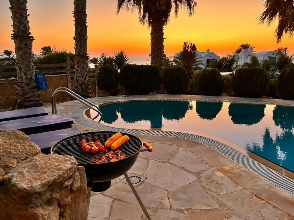 Sky Villa Paphos ภายนอก รูปภาพ